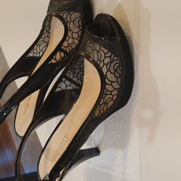 Nine West Slingbacks - Picture 2 of 4